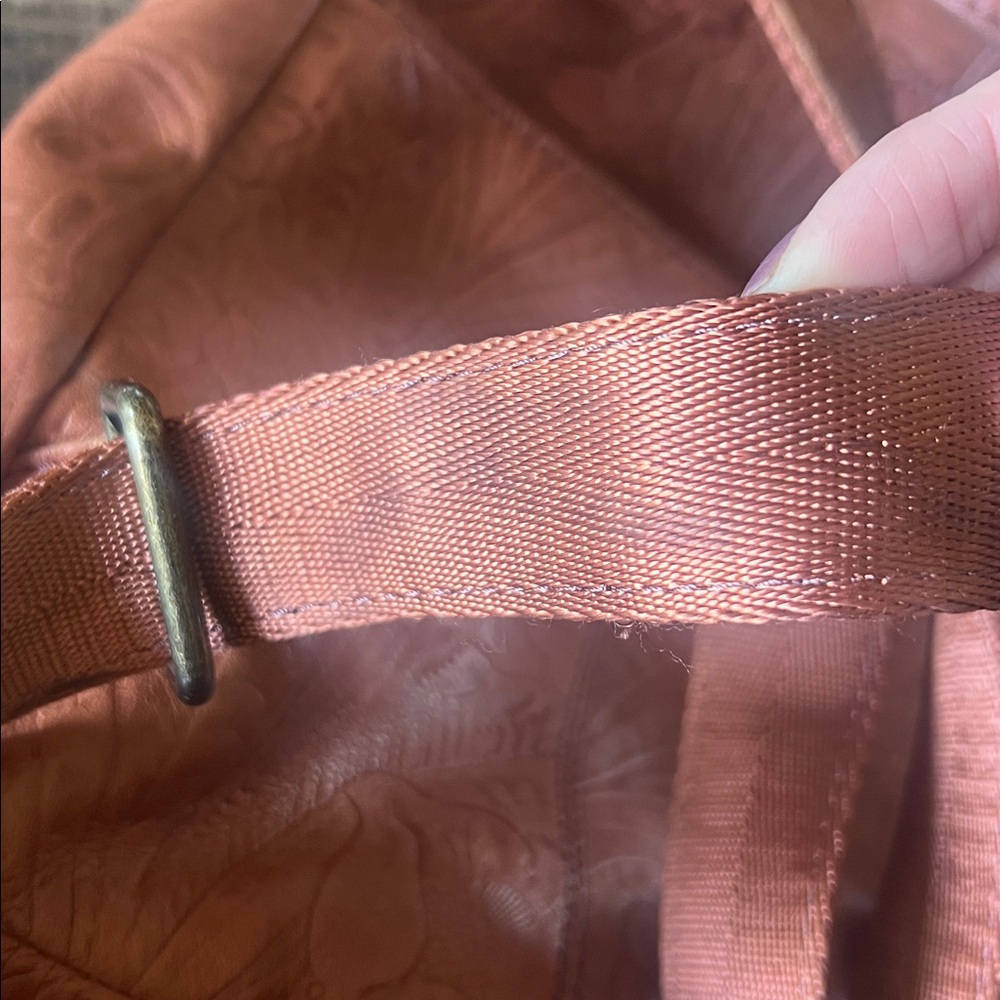American leather co. brand Embossed Leather Backpack purse - Picture 6 of 10
